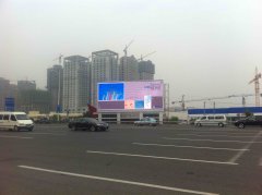 都市大門的入口，不一樣的傳媒呈現(xiàn)